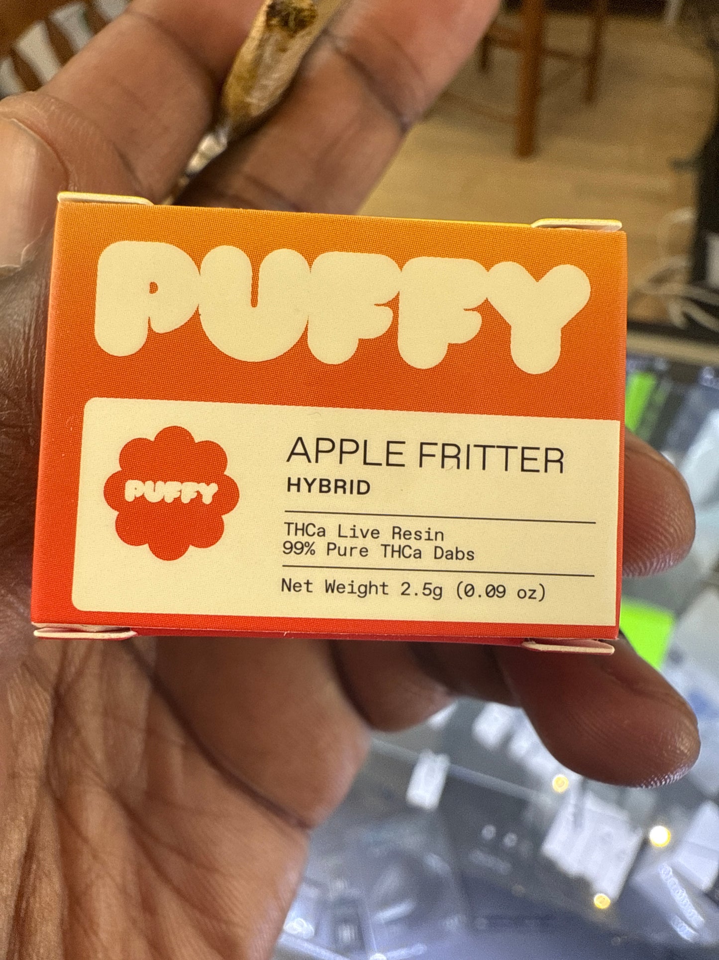 Puffy 2.5 gram live resin Apple Fritter