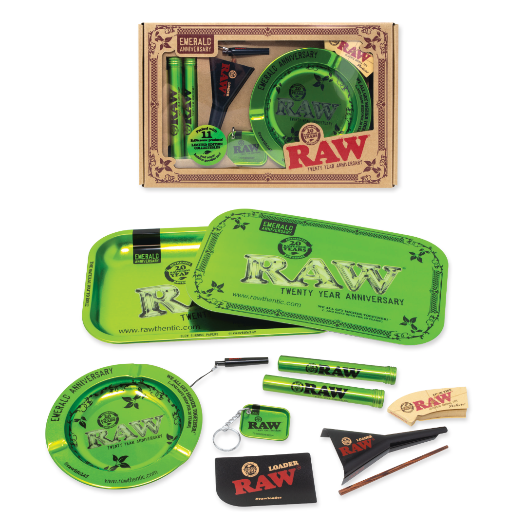 RAW — 20TH ANNIVERSARY GIFT SET